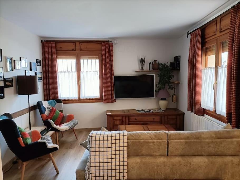 Espectacular Y Acogedor Apartamento Con Todas Las Comodidades Biescas  Buitenkant foto