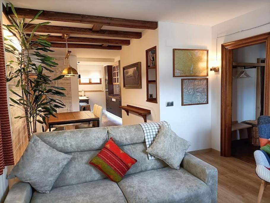 Espectacular Y Acogedor Apartamento Con Todas Las Comodidades Biescas  Buitenkant foto