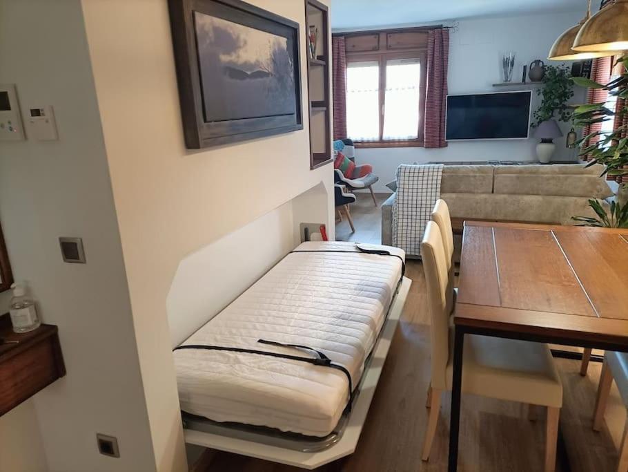 Espectacular Y Acogedor Apartamento Con Todas Las Comodidades Biescas  Buitenkant foto