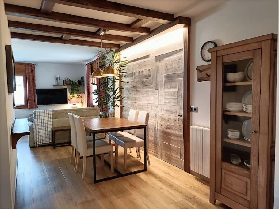Espectacular Y Acogedor Apartamento Con Todas Las Comodidades Biescas  Buitenkant foto